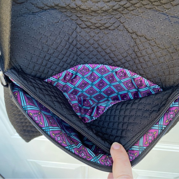 Vera Bradley turnabout crossbody in Vines Floral - Picture 11 of 16